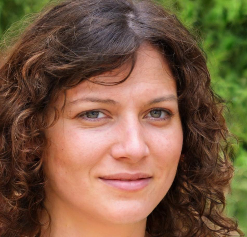 Larisa Moldovan, instructor pentru modulele avansate de economisire